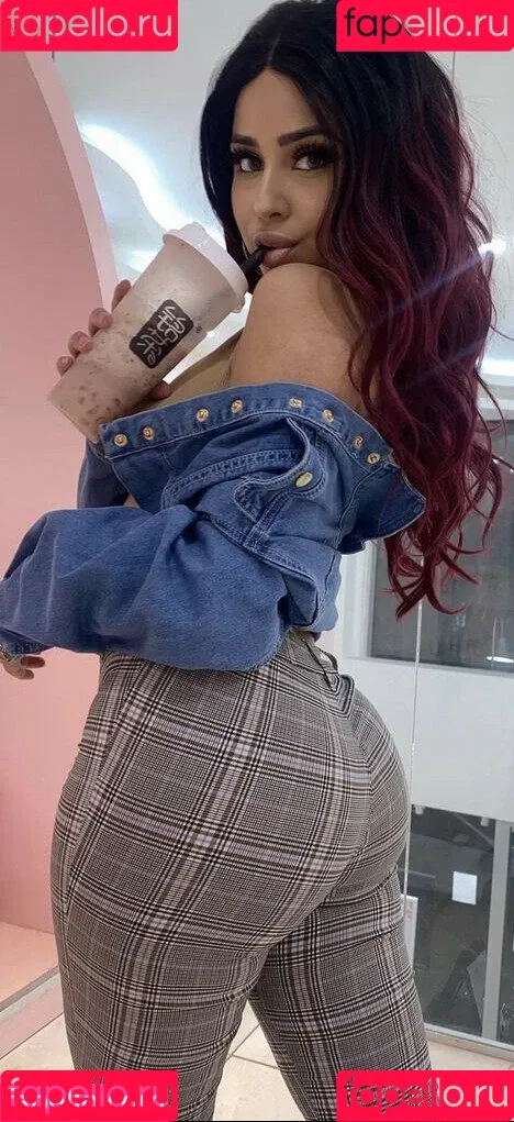 Claudiamolina.a Onlyfans Photo Gallery 