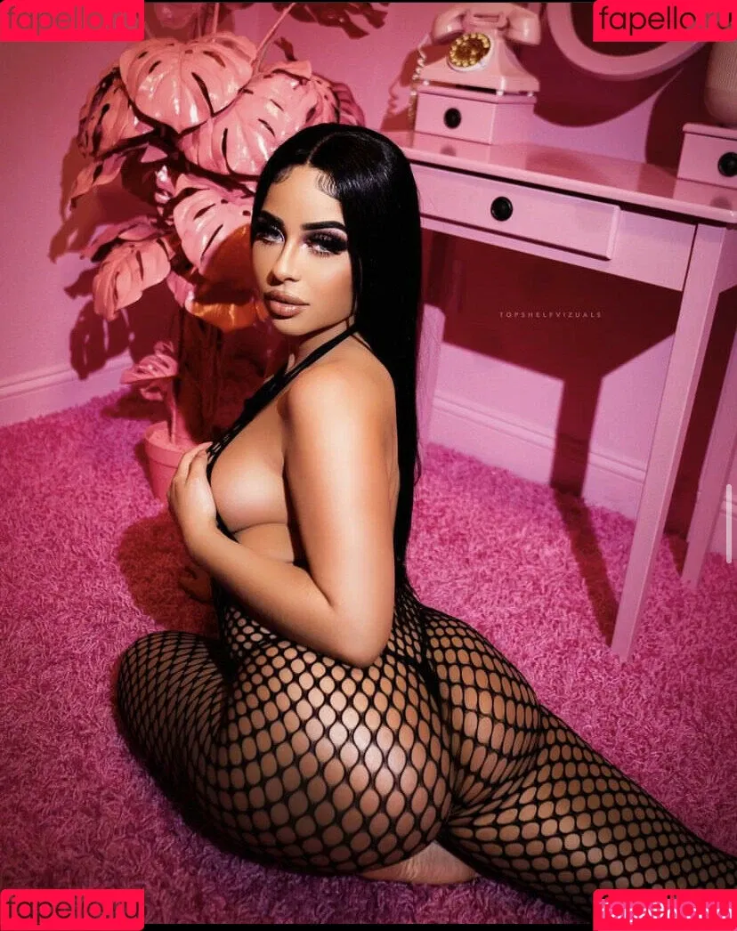 Claudiamolina.a Onlyfans Photo Gallery 