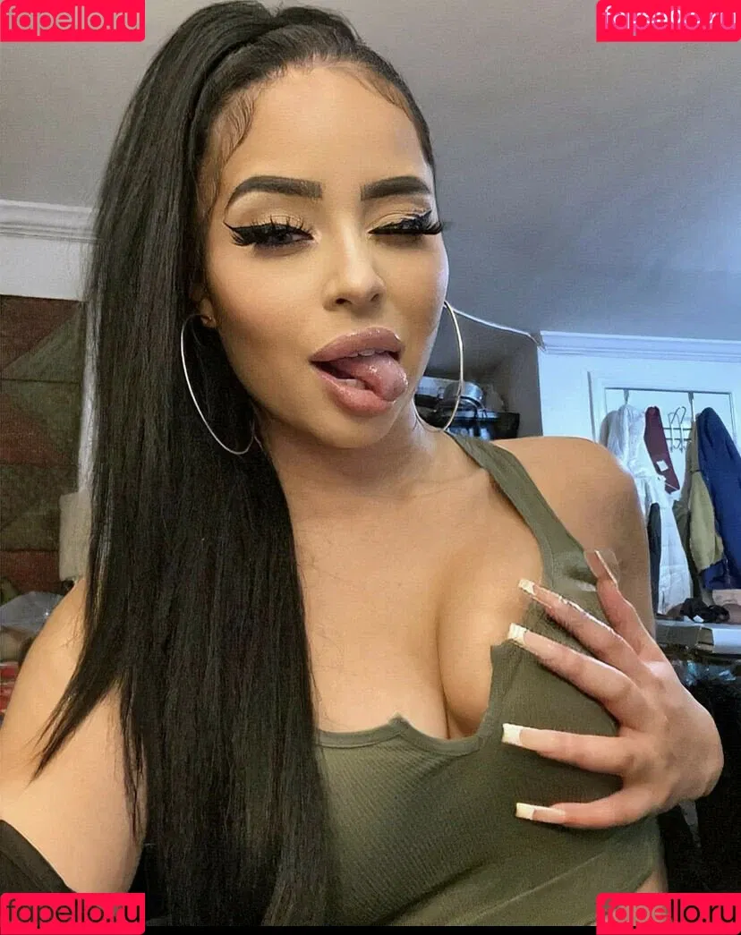 Claudiamolina.a Onlyfans Photo Gallery 