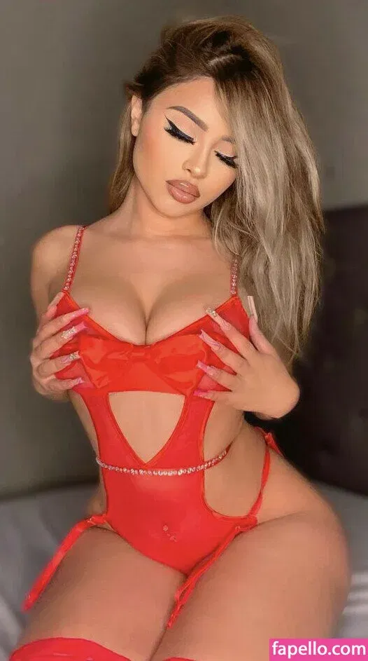 Claudiamolina.a Onlyfans Photo Gallery 