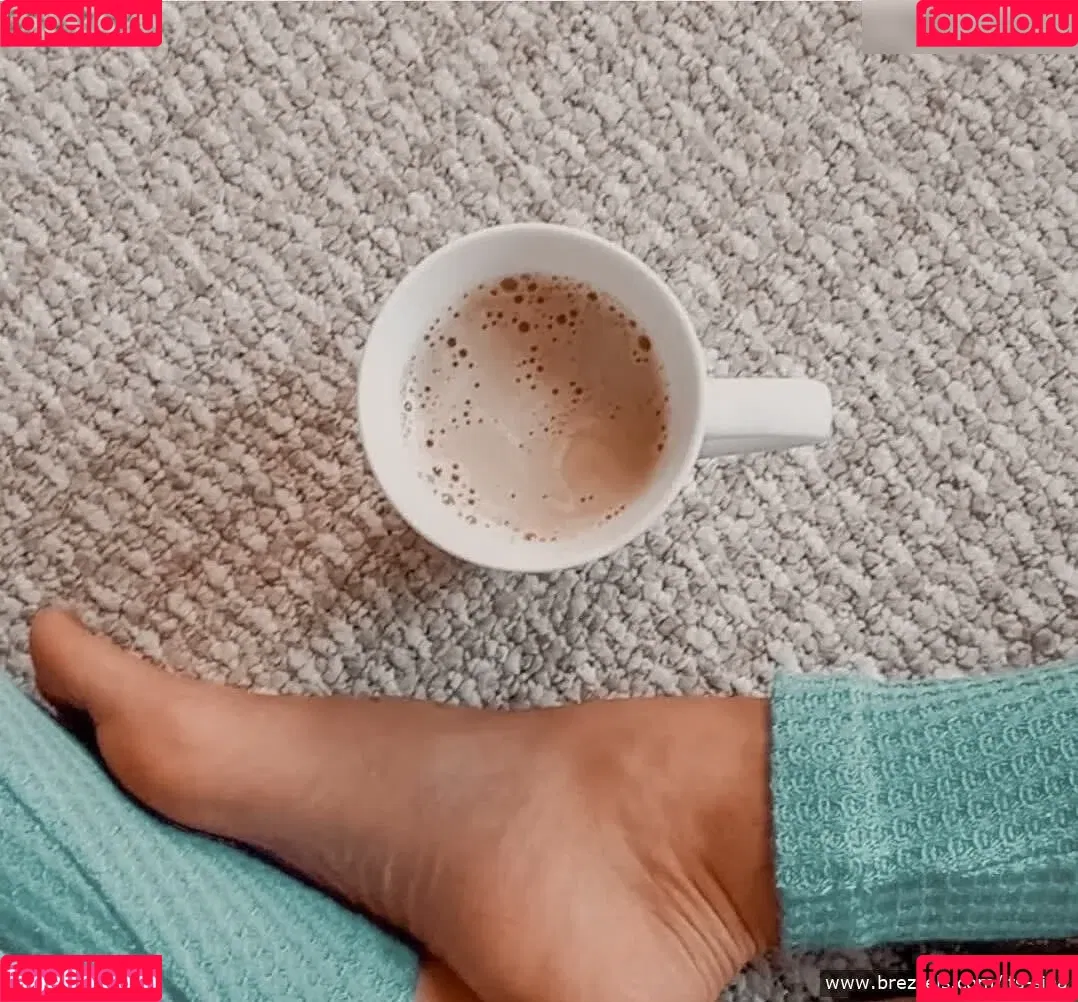 its-sina Onlyfans Photo Gallery 