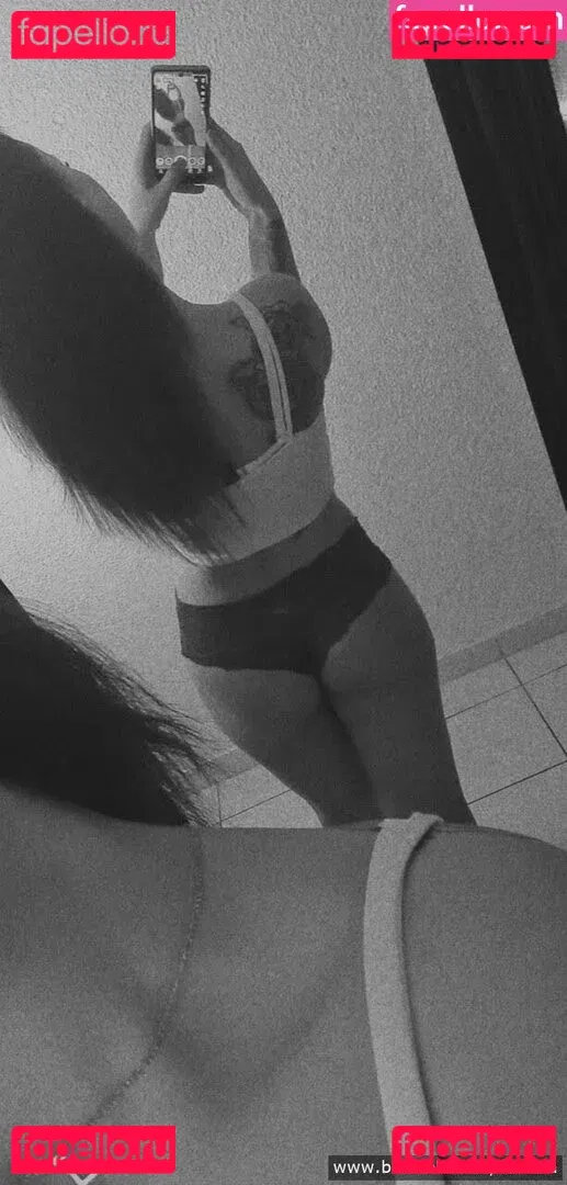 its-sina Onlyfans Photo Gallery 