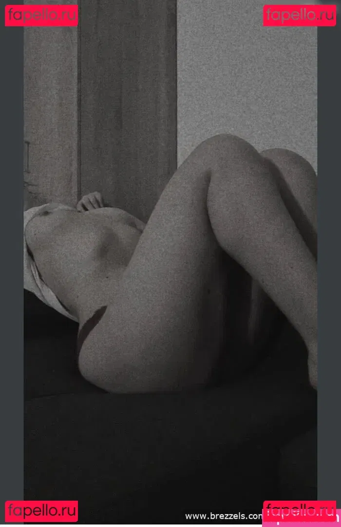 its-sina Onlyfans Photo Gallery 