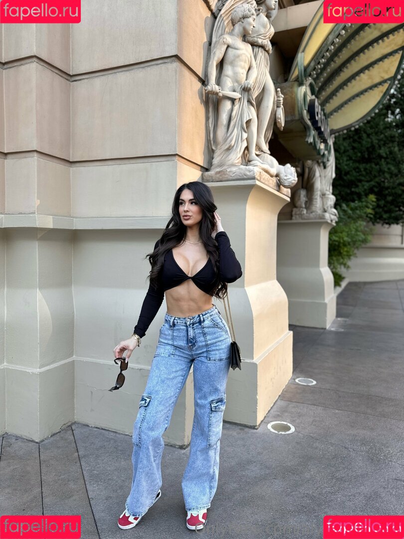 alyssaspivack Onlyfans Photo Gallery 