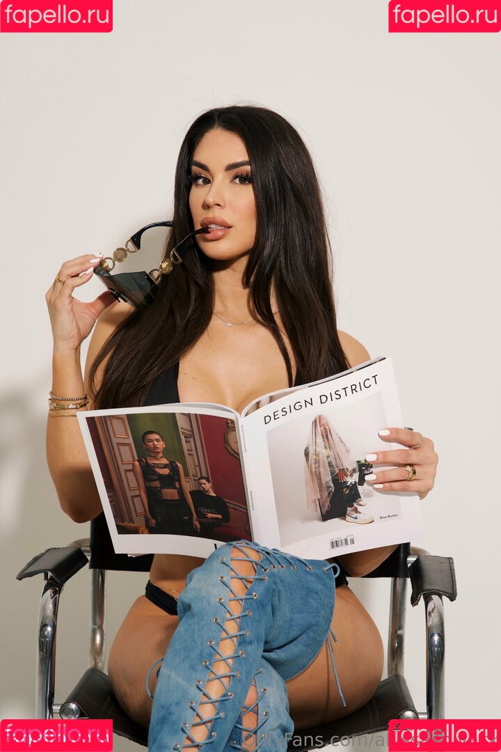 alyssaspivack Onlyfans Photo Gallery 