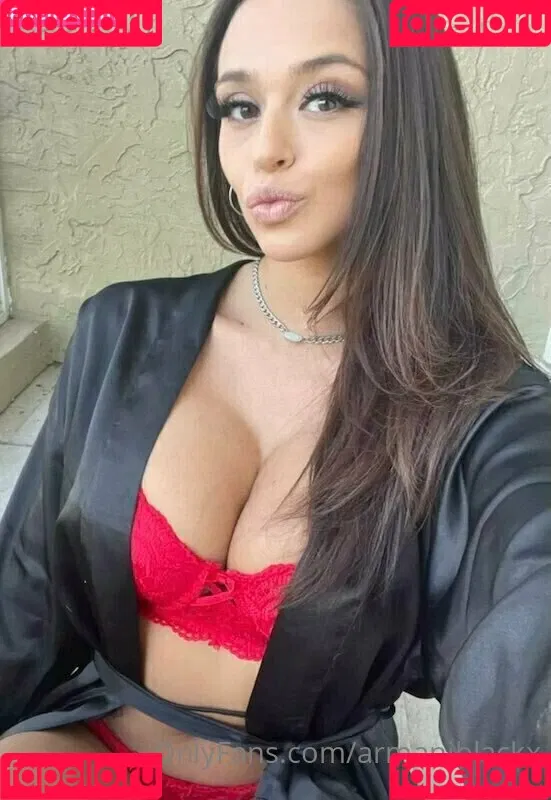 realarmaniblack Onlyfans Photo Gallery 