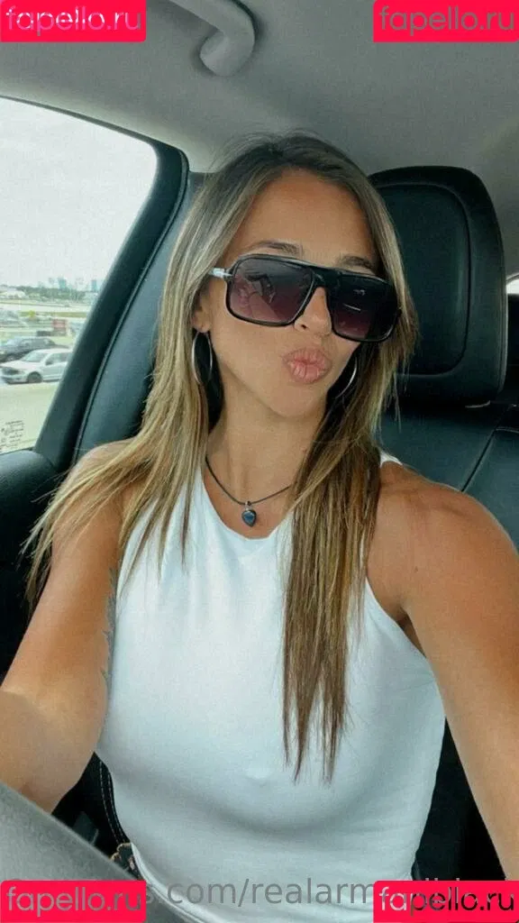 realarmaniblack Onlyfans Photo Gallery 