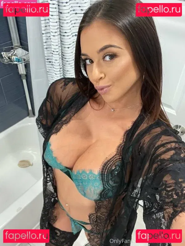 realarmaniblack Onlyfans Photo Gallery 