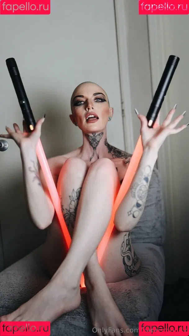 karaismoody Onlyfans Photo Gallery 
