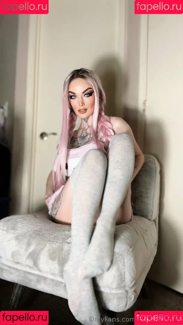 karaismoody Onlyfans Photo Gallery 