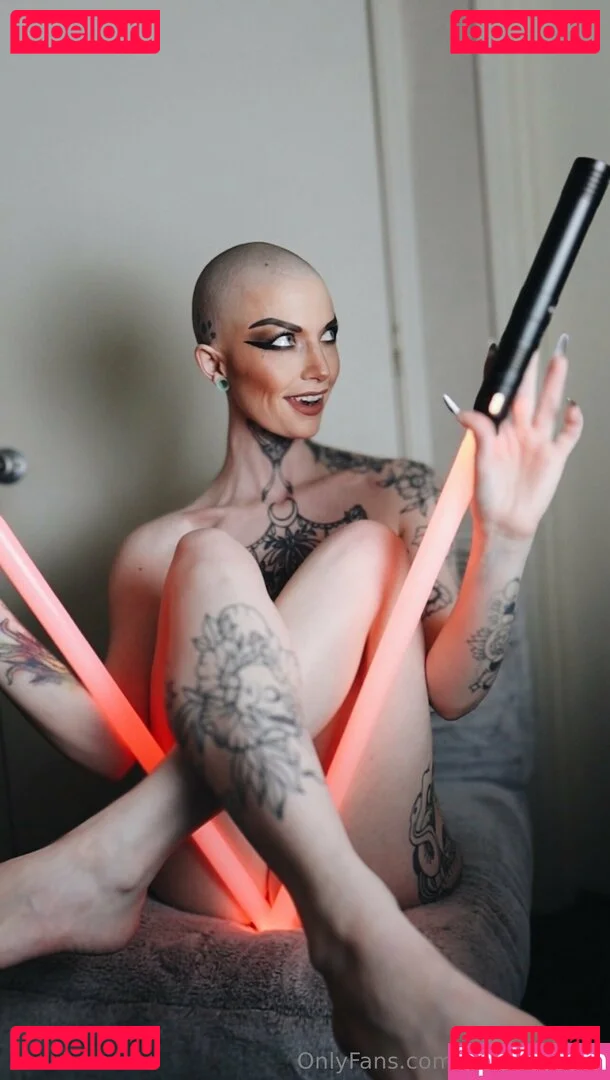 karaismoody Onlyfans Photo Gallery 