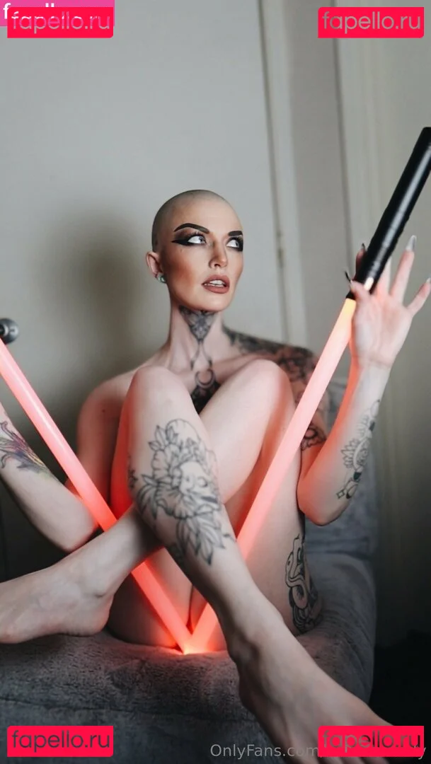 karaismoody Onlyfans Photo Gallery 