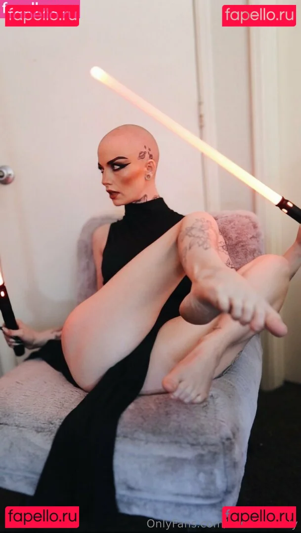 karaismoody Onlyfans Photo Gallery 