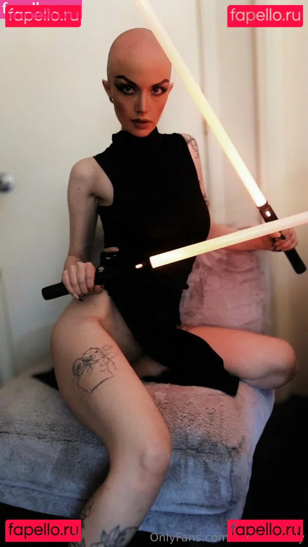 karaismoody Onlyfans Photo Gallery 