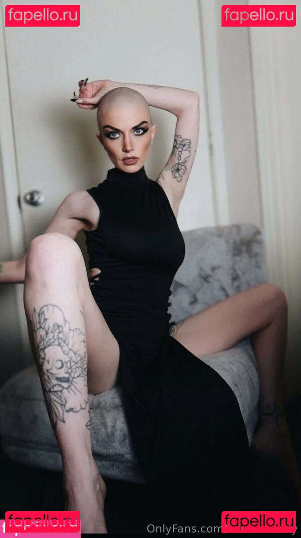 karaismoody Onlyfans Photo Gallery 