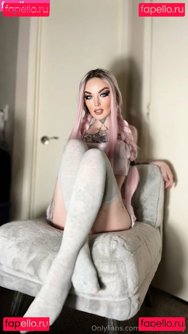 karaismoody Onlyfans Photo Gallery 