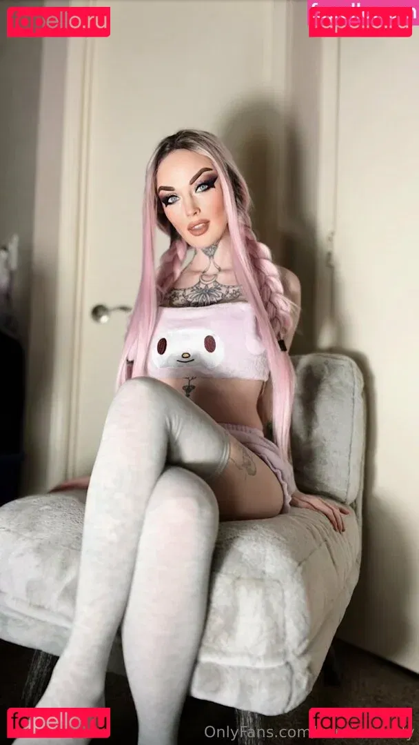 karaismoody Onlyfans Photo Gallery 