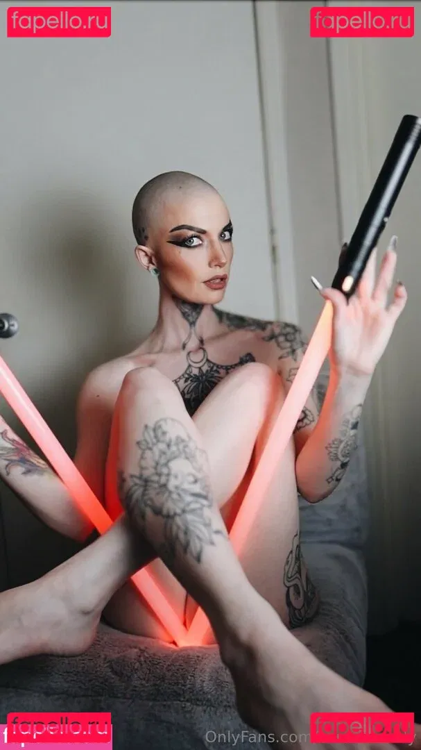 karaismoody Onlyfans Photo Gallery 