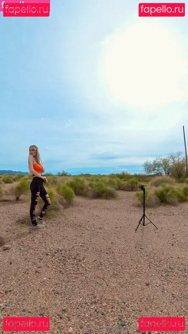 karaismoody Onlyfans Photo Gallery 