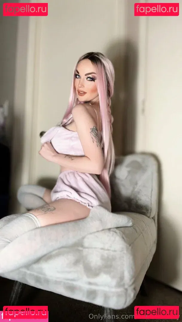 karaismoody Onlyfans Photo Gallery 