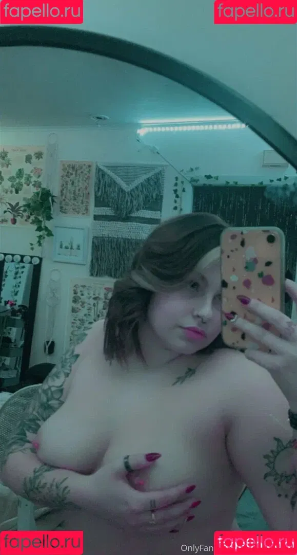 weedprincess Onlyfans Photo Gallery 