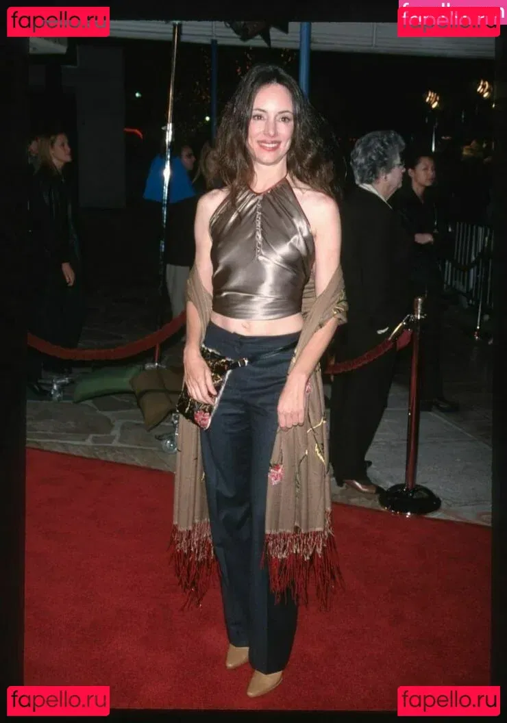 Madeleine Stowe Onlyfans Photo Gallery 