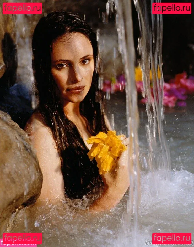 Madeleine Stowe Onlyfans Photo Gallery 