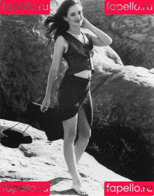 Madeleine Stowe Nude Onlyfans Photo 48
