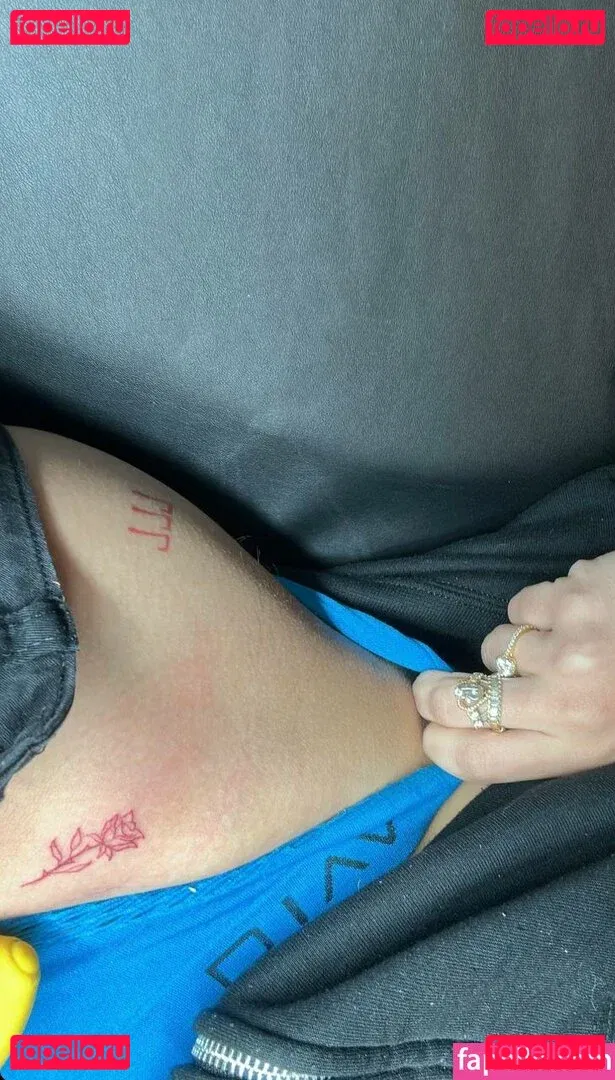 TheWindowCouple Onlyfans Photo Gallery 