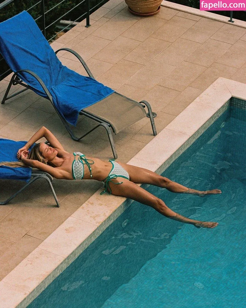 Frida Aasen Onlyfans Photo Gallery 