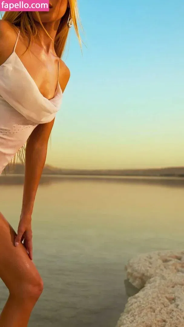 Frida Aasen Onlyfans Photo Gallery 