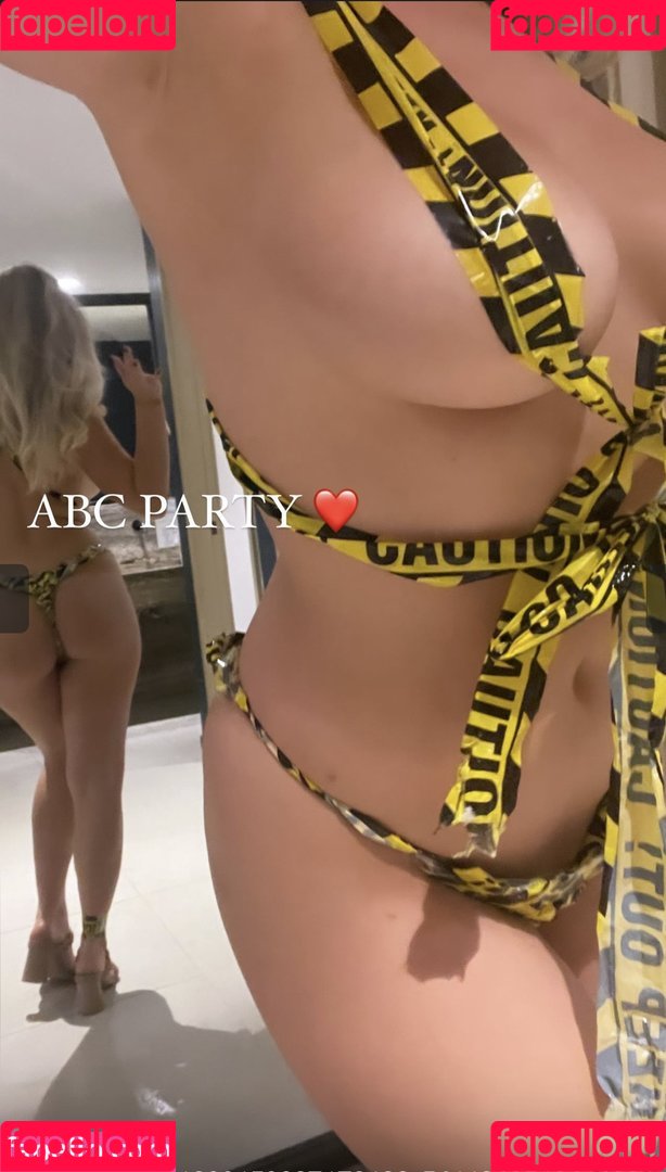 Cori SG Onlyfans Photo Gallery 