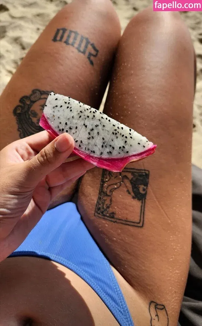 rikaaaaa Onlyfans Photo Gallery 