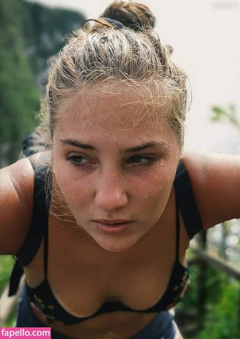 rikaaaaa Onlyfans Photo Gallery 