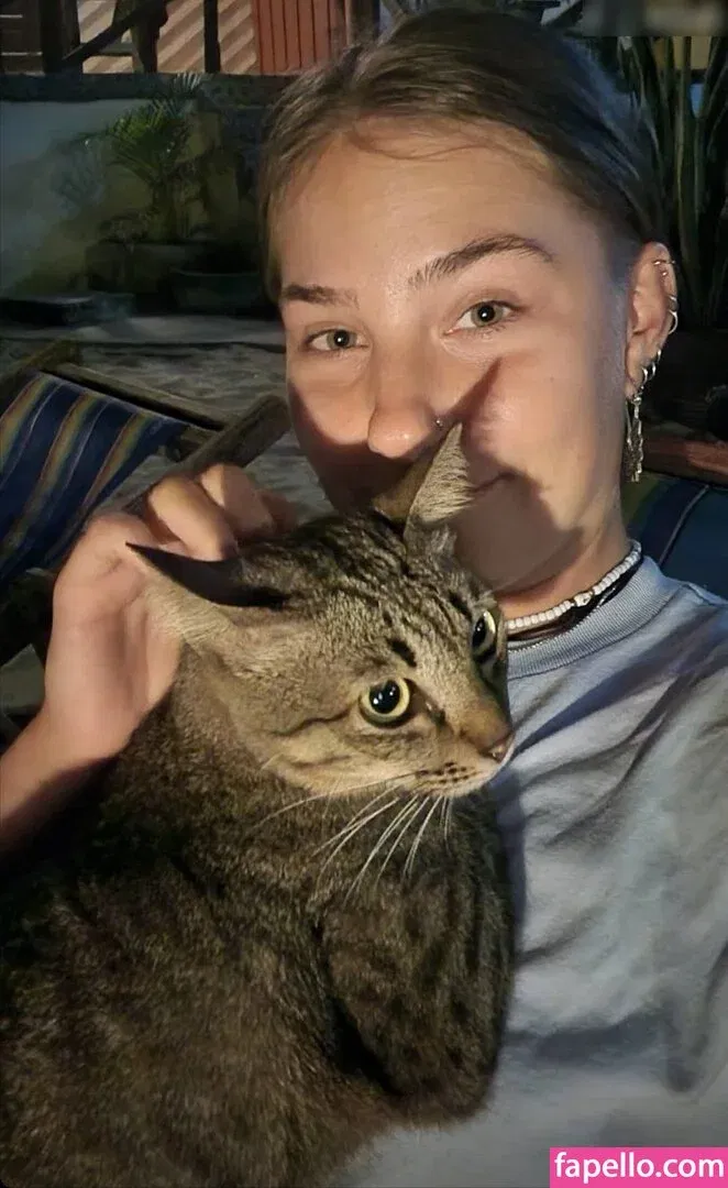 rikaaaaa Onlyfans Photo Gallery 