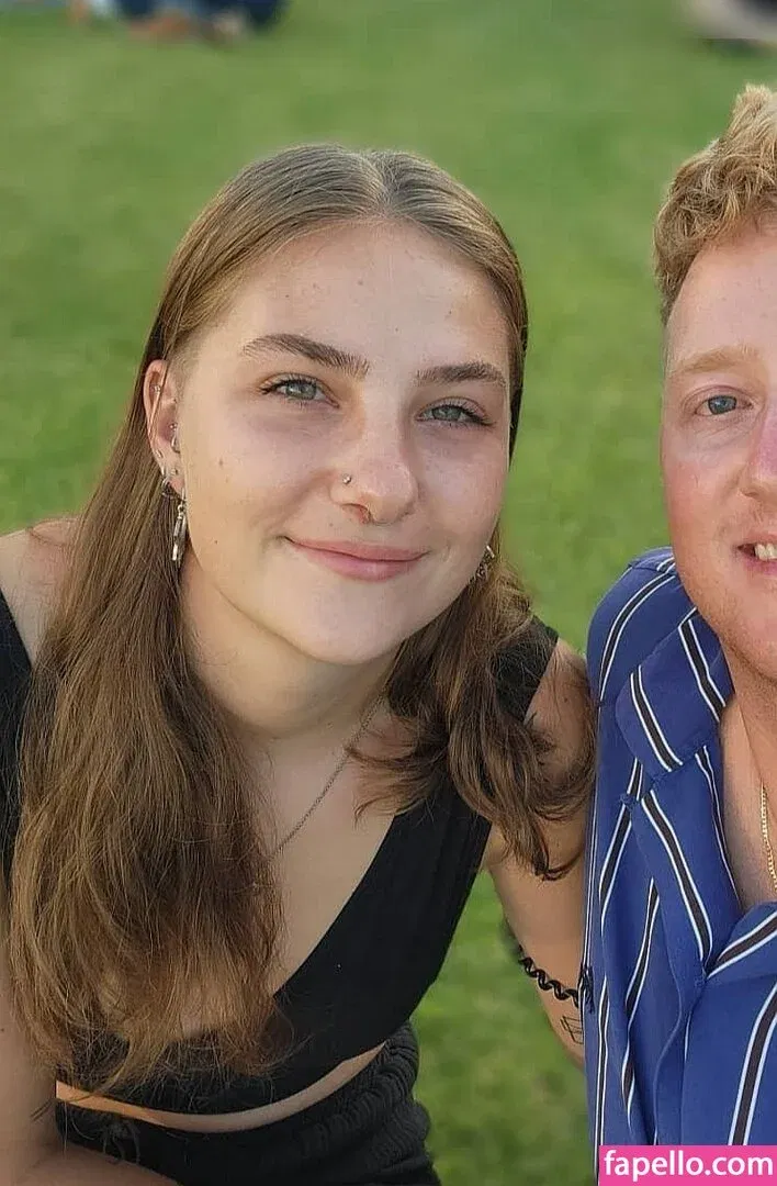 rikaaaaa Onlyfans Photo Gallery 