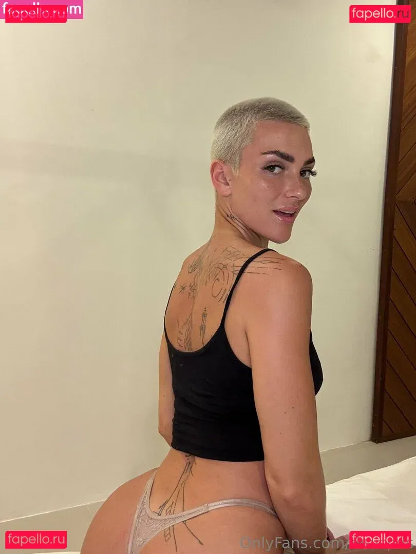 Thais Onlyfans Photo Gallery 