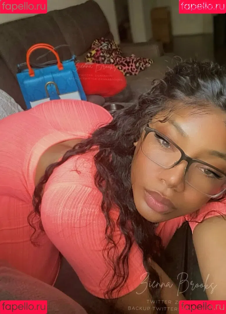 Ziennaxxx Onlyfans Photo Gallery 