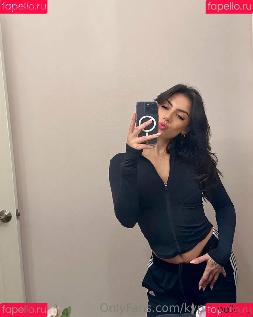 kypeachess Onlyfans Photo Gallery 