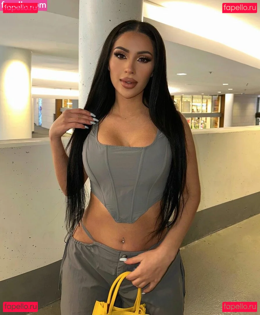 Raraxbajo Onlyfans Photo Gallery 