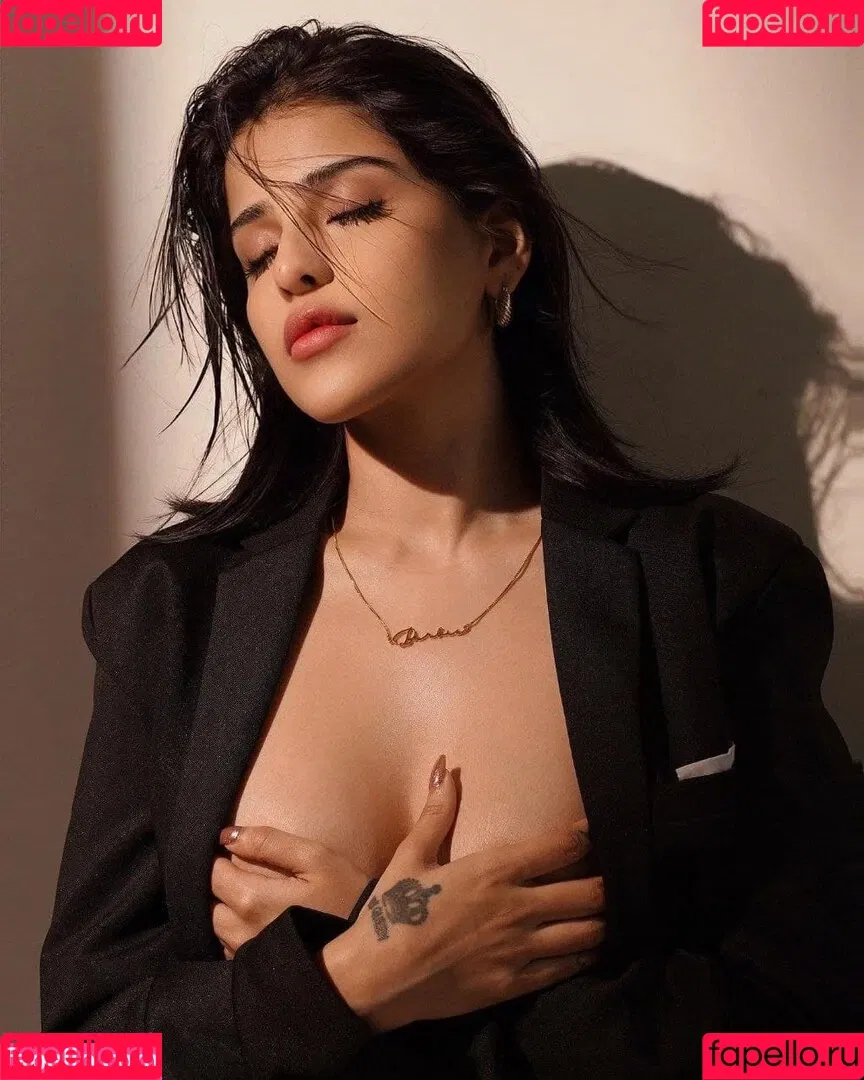 Edin Rose Onlyfans Photo Gallery 