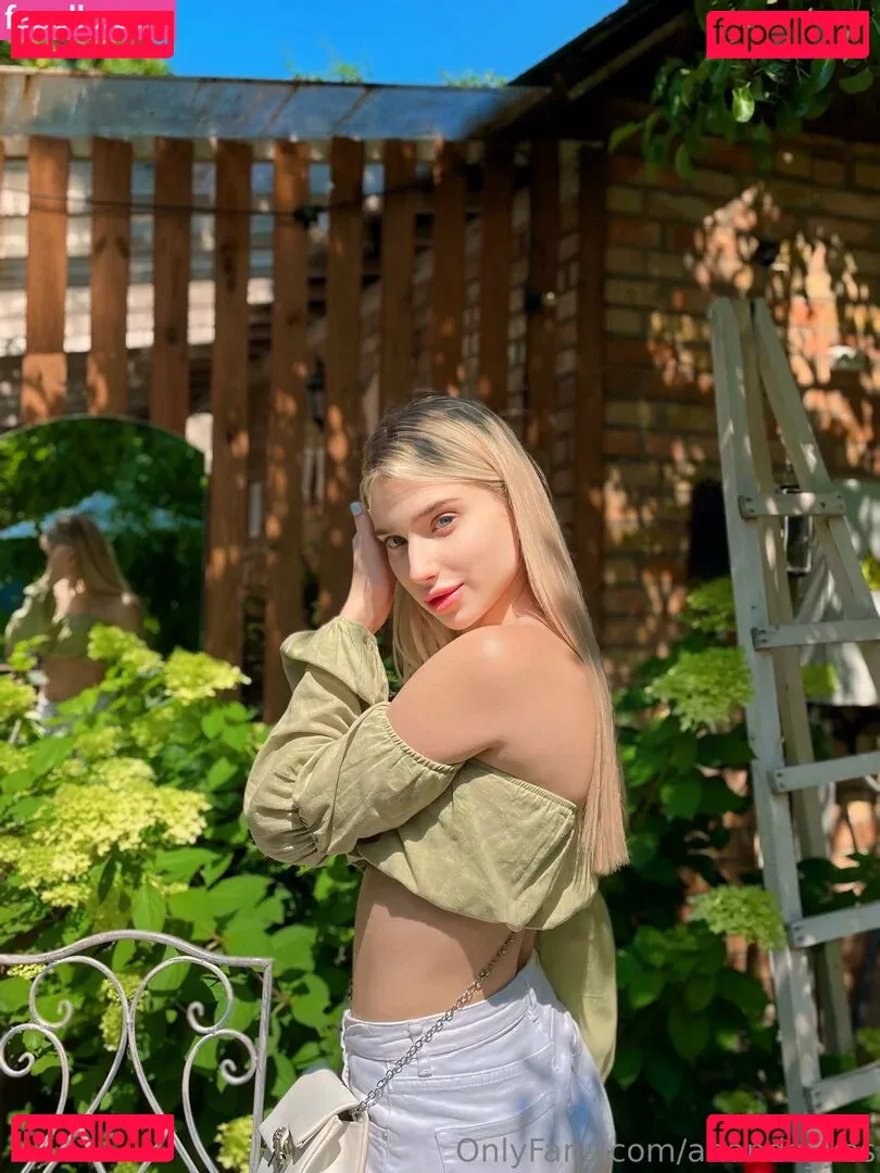 ananda_yes Onlyfans Photo Gallery 