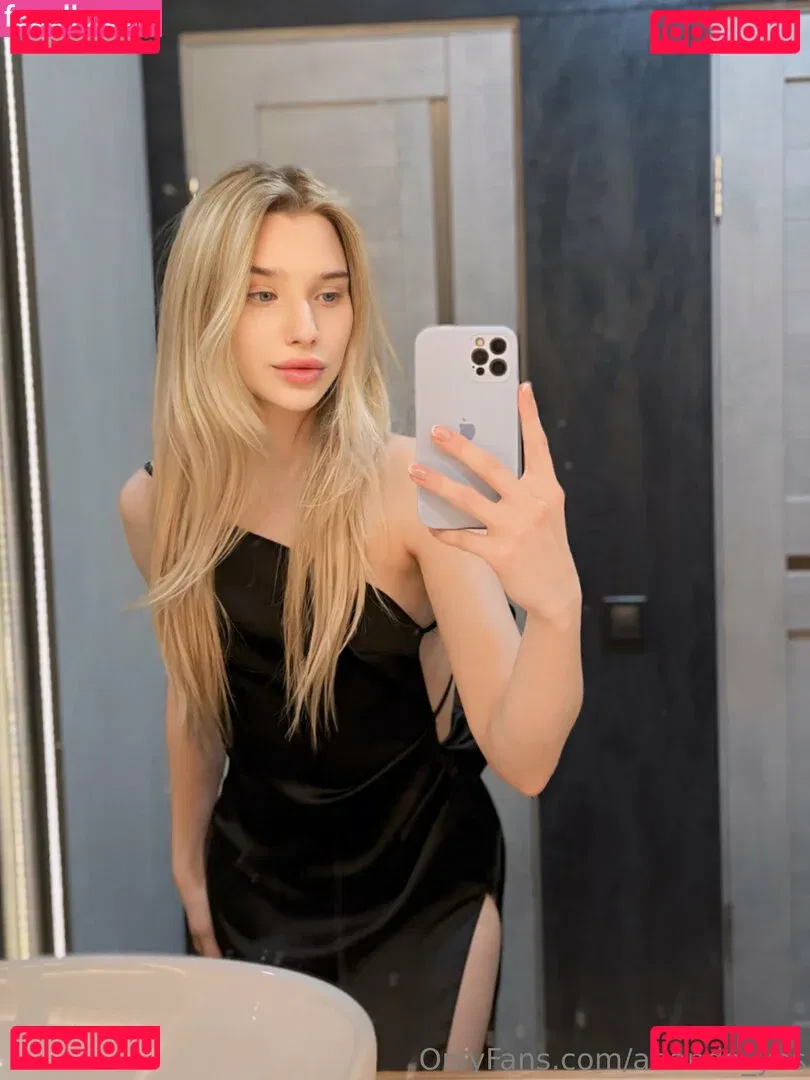 ananda_yes Onlyfans Photo Gallery 