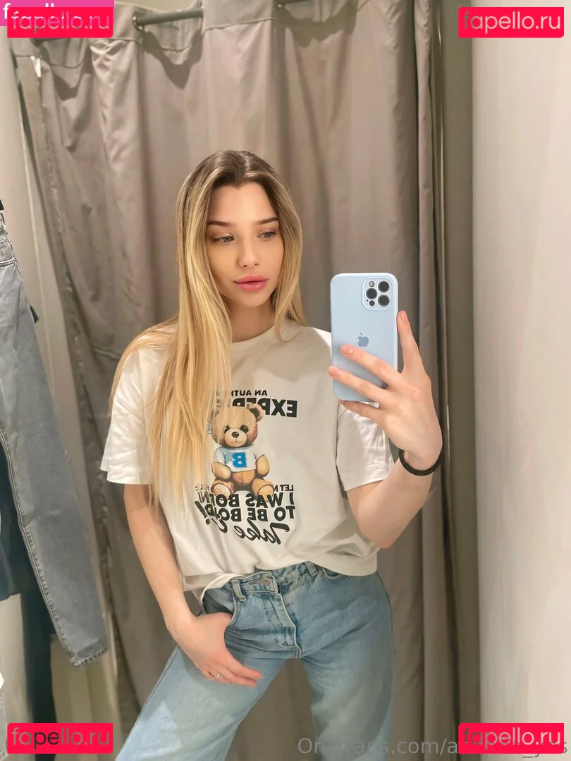 ananda_yes Onlyfans Photo Gallery 