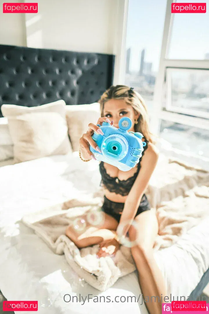 JamieLunaVip Onlyfans Photo Gallery 