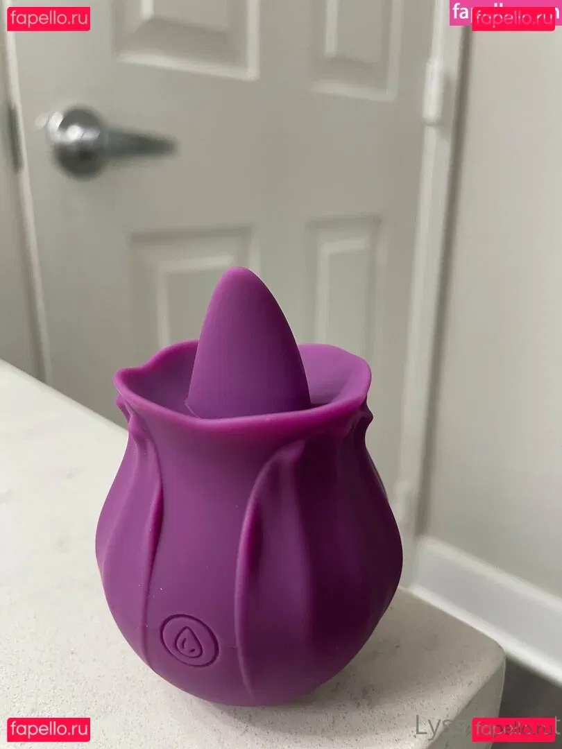 lyssaugust Onlyfans Photo Gallery 