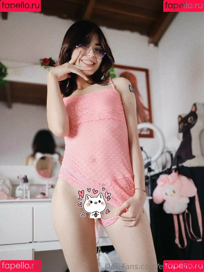 evee_meow Onlyfans Photo Gallery 