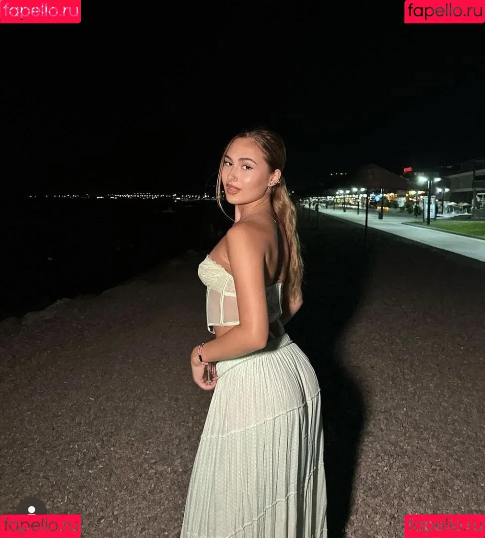 nurcinaleyna - Influencer Onlyfans Photo Gallery 
