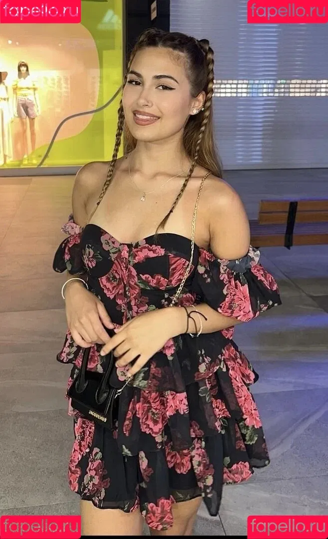 nurcinaleyna - Influencer Onlyfans Photo Gallery 