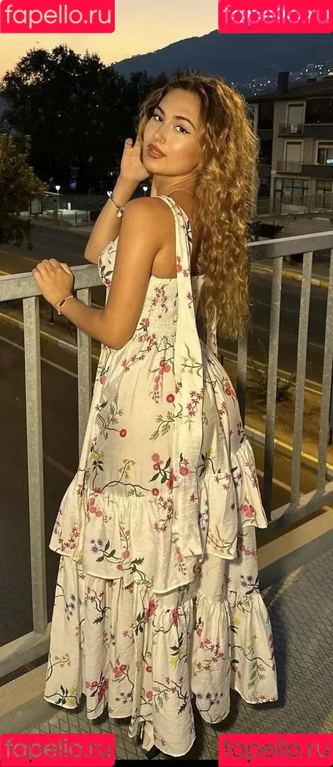 nurcinaleyna - Influencer Onlyfans Photo Gallery 